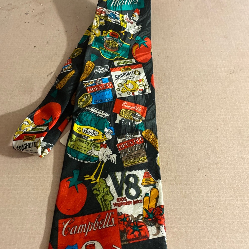 Varucci silk Tie Design Tie Nwt V8, Dills, Tomato Soup, Spaghetti O’s N More